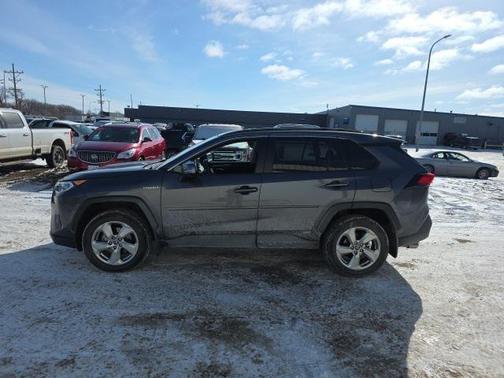 2021 Toyota RAV4 Hybrid XLE Premium