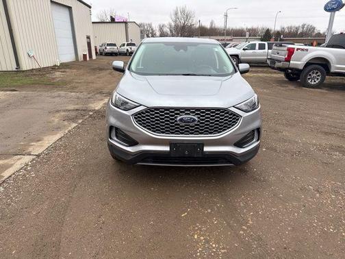 Iconic Silver Metallic 2024 Ford Edge SEL