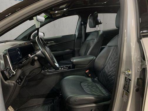 Wolf Gray/Ebony Black Roof 2024 Kia Sportage S