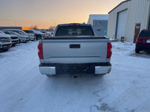2014 Toyota Tundra SR5