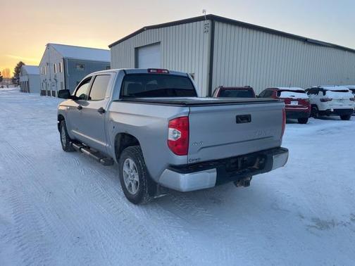 2014 Toyota Tundra SR5
