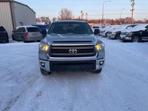 2014 Toyota Tundra SR5