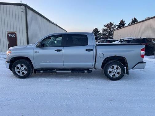 2014 Toyota Tundra SR5