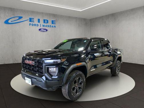 Onyx Black 2025 GMC Canyon Elevation