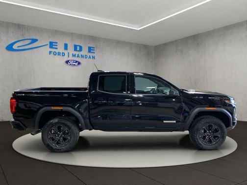 Onyx Black 2025 GMC Canyon Elevation