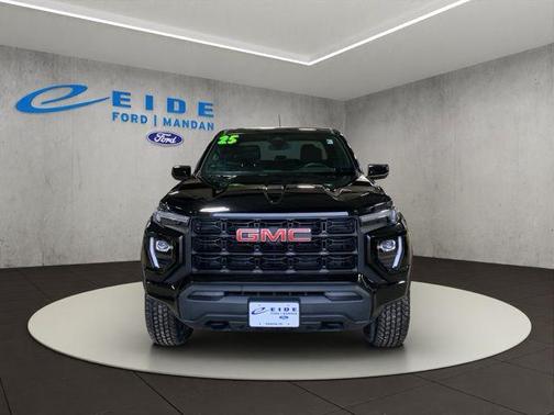 Onyx Black 2025 GMC Canyon Elevation