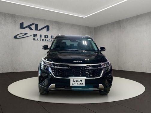 Fusion Black 2026 Kia Seltos S