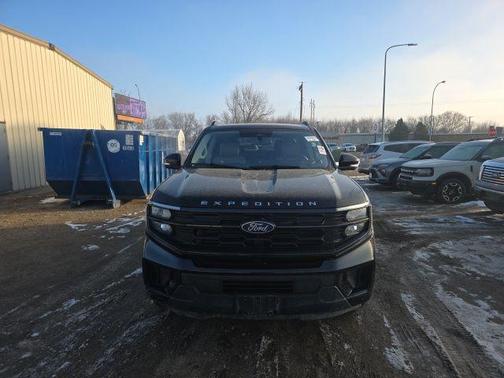 2025 Ford Expedition Max Active 4x4