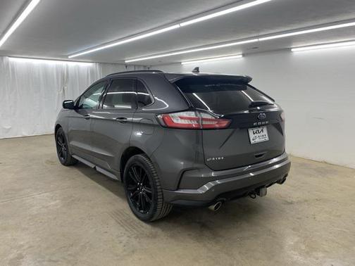 2021 Ford Edge ST Line