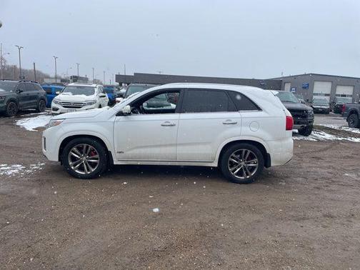 Snow White Pearl 2015 Kia Sorento SX
