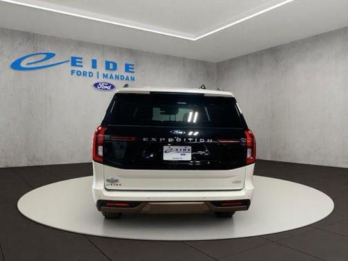 Star White Metallic Tri-Coat 2026 Ford Expedition Max King Ranch