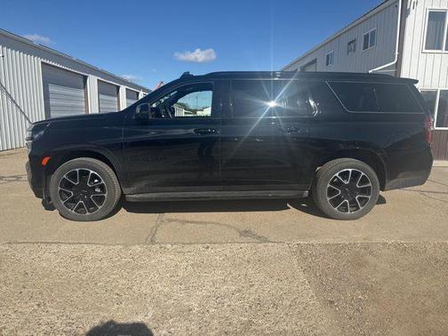 Black 2023 Chevrolet Suburban RST