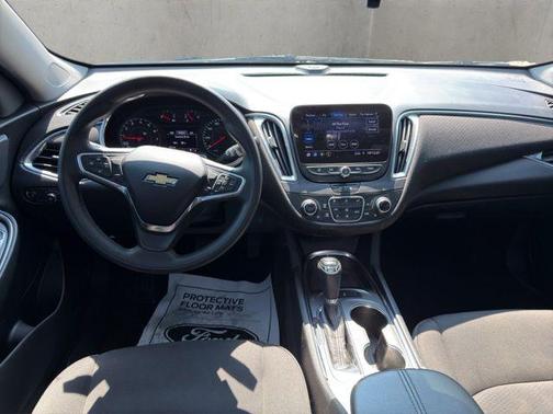 Shadow Gray Metallic 2020 Chevrolet Malibu FWD LT
