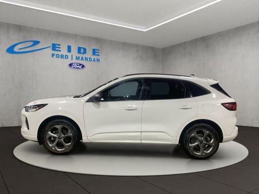 Oxford White 2023 Ford Escape ST-Line