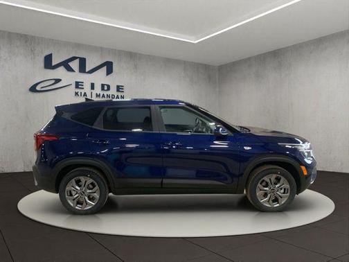 Dark Ocean Blue 2026 Kia Seltos LX