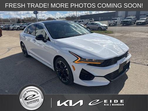 Glacial White Pearl 2023 Kia K5 GT-Line
