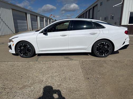 Glacial White Pearl 2023 Kia K5 GT-Line