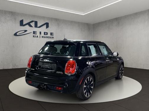 2016 MINI Hardtop Cooper S