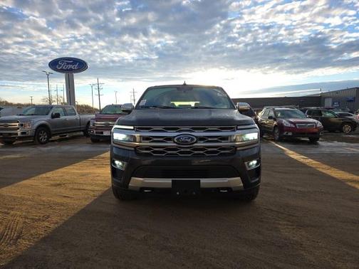 2022 Ford Expedition Max Platinum