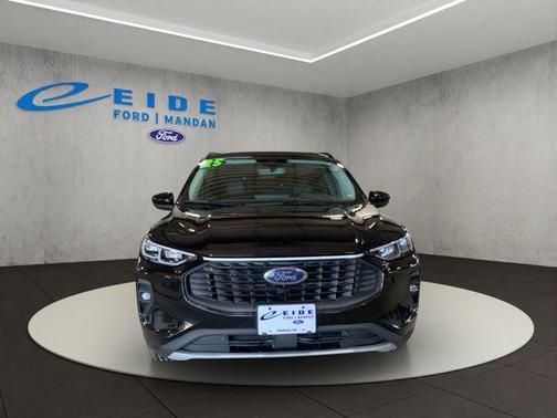 Agate Black Metallic 2025 Ford Escape Platinum