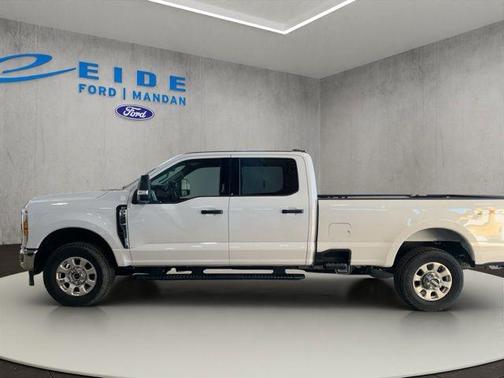 White 2024 Ford F-250 XLT