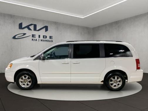 2008 Chrysler Town & Country Touring
