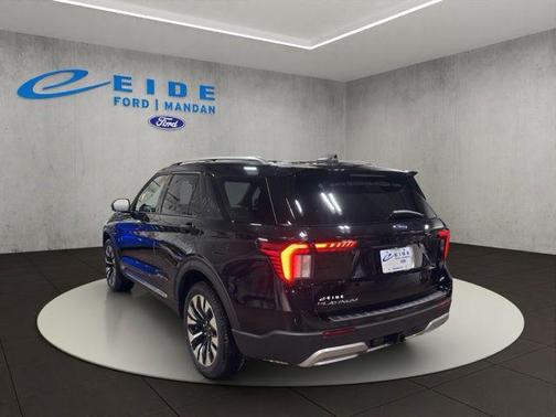 Agate Black Metallic 2026 Ford Explorer Platinum