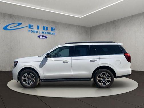 White Metallic 2025 Ford Expedition Active