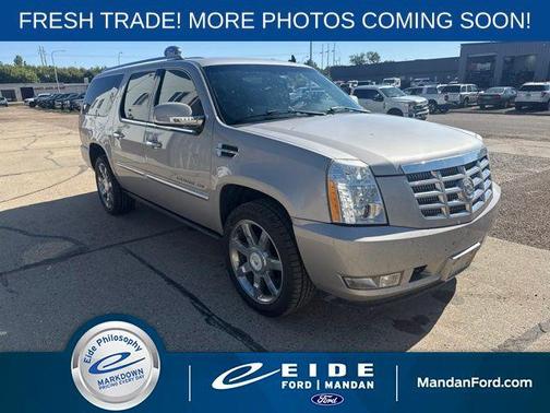 White Diamond Tricoat 2008 Cadillac Escalade ESV Standard