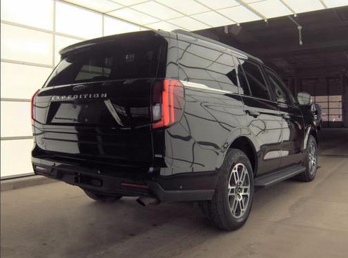 Black Metallic 2025 Ford Expedition Active