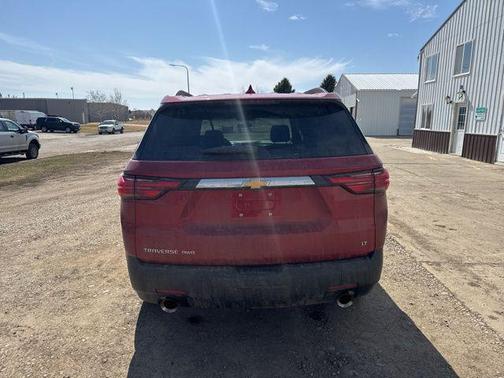 Radiant Red Tintcoat 2023 Chevrolet Traverse LT Cloth