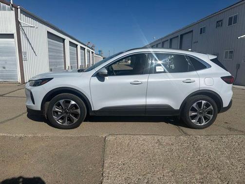 Space Silver Metallic 2025 Ford Escape Platinum