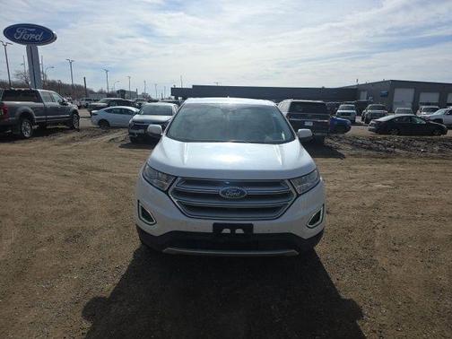 White Platinum Metallic Tri-Coat 2018 Ford Edge Titanium