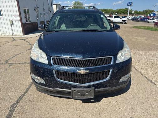 Dark Blue Metallic 2009 Chevrolet Traverse LT