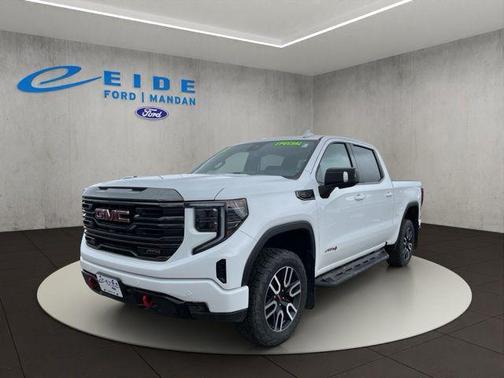 Summit White 2023 GMC Sierra 1500 AT4