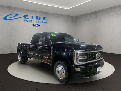 Agate Black Metallic 2025 Ford F-450 Platinum