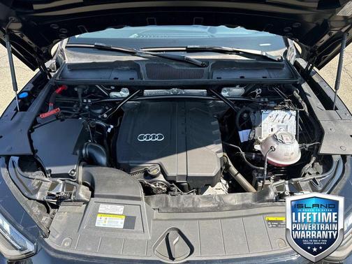 2022 Audi Q5 45 S line quattro Premium