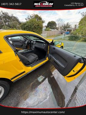 2006 Ford Mustang Deluxe