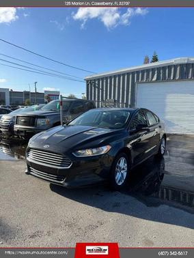 Tuxedo Black Metallic 2013 Ford Fusion SE