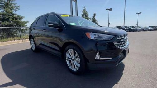 Photo 2 of 35 of 2020 Ford Edge Titanium
