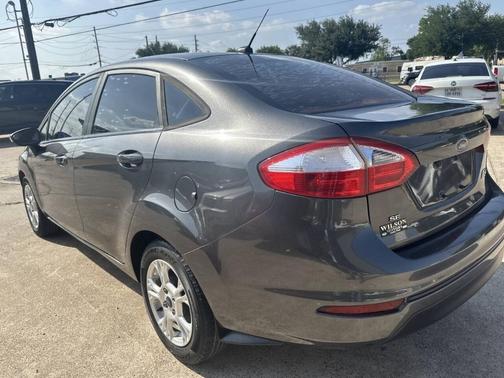 2016 Ford Fiesta SE