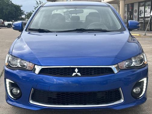 2016 Mitsubishi Lancer ES