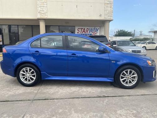 2016 Mitsubishi Lancer ES