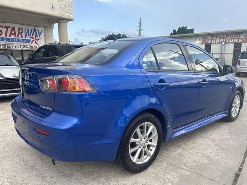 2016 Mitsubishi Lancer ES