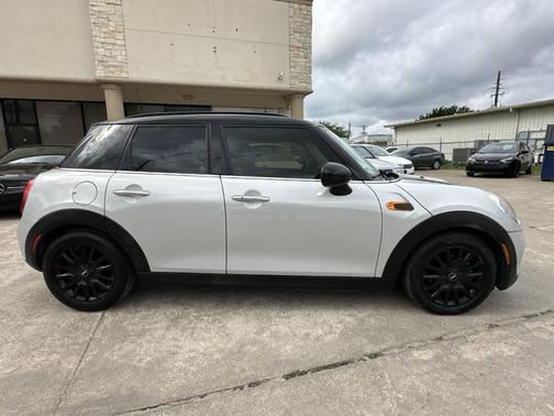 2016 MINI Hardtop Cooper