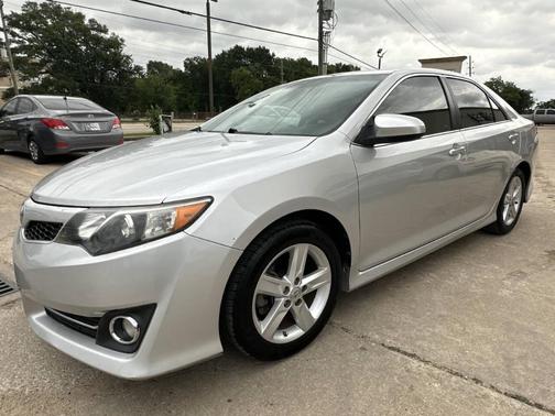 2014 Toyota Camry SE