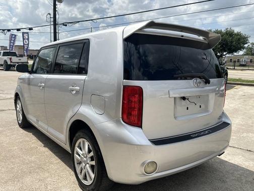 2009 Scion xB