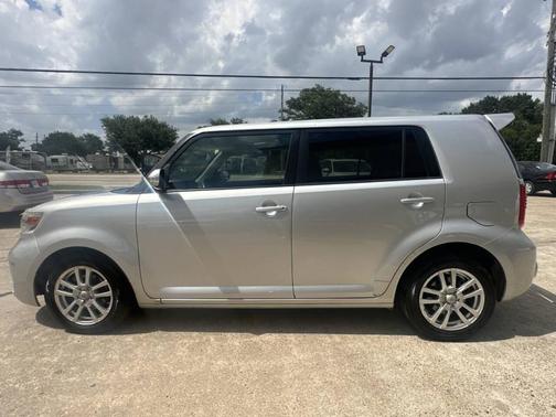 2009 Scion xB