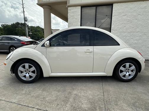 2007 Volkswagen New Beetle 2.5
