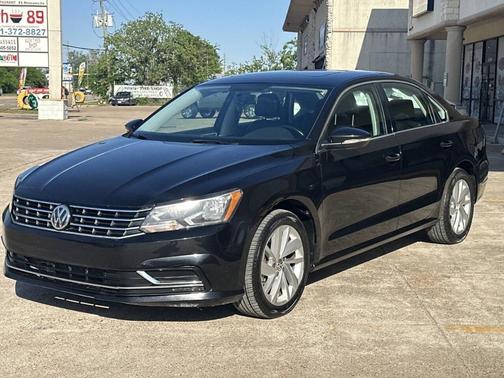 2018 Volkswagen Passat 2.0T SE